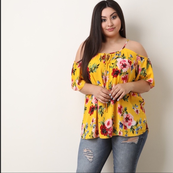 Lilian Tops - 🌻🌺Fun & Bright Cold Shoulder Floral Top🌺🌻